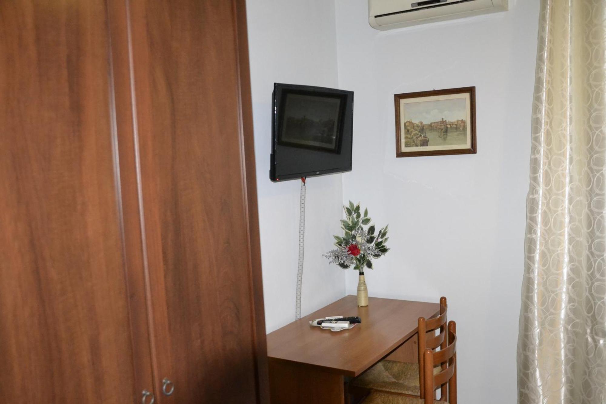 Aurora Boreale Hotel โรม ภายนอก รูปภาพ